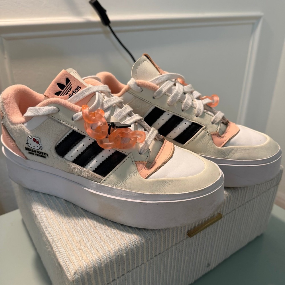 Adidas X Hello Kitty Original Limited Edition Sneaker 6.5W